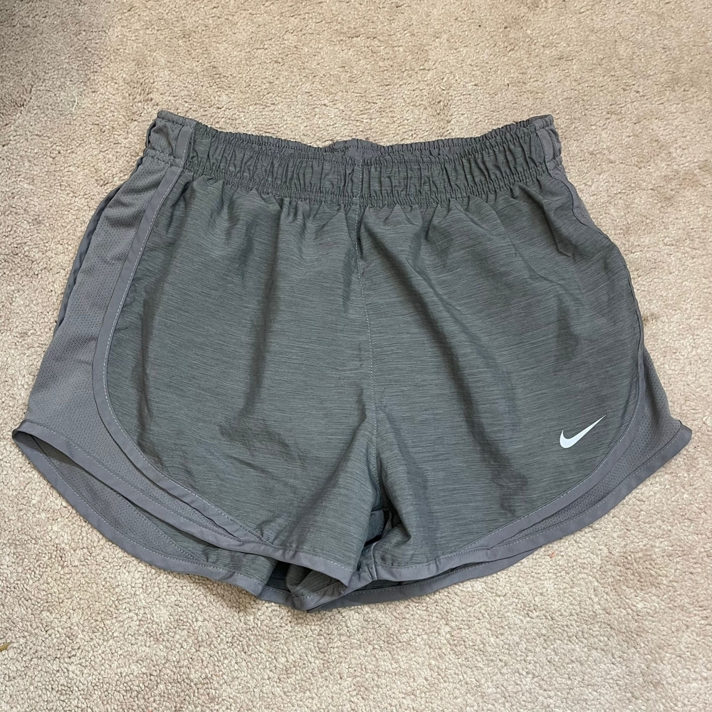 NIKE DRI-FIT Shorts, size M